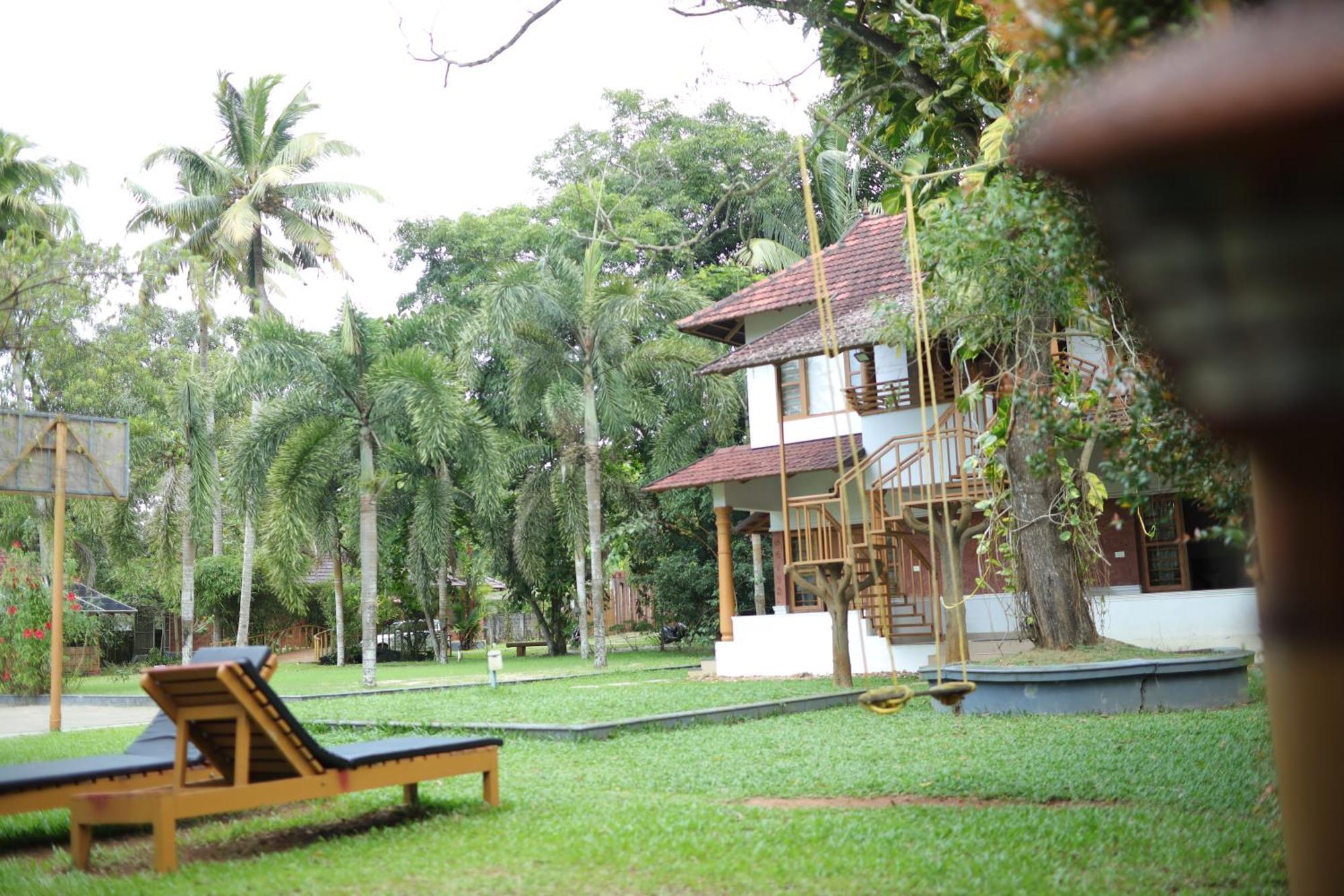 Casa Marari Hotell Mararikulam Exteriör bild